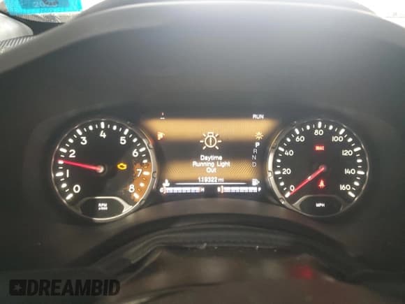 ✅ 2017 Jeep Renegade Latitude • VIN: ZACCJBBB2HPG48451 • Lot: 80492305. Listed on Copart with 119,322 mi. Free auction sales archive from the USA and detailed vehicle history report at DreamBid. Image 9.