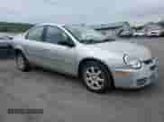 2004 Dodge Neon SXT z VIN 1B3ES56CX4D573731, wystawiony jako Copart lot #54465014 z przebiegiem 101 239 mil mil oraz Szkoda całkowita • Salvage title. Historia ofert i sprzedaży dostępna na DreamBid. Obrazek 4.