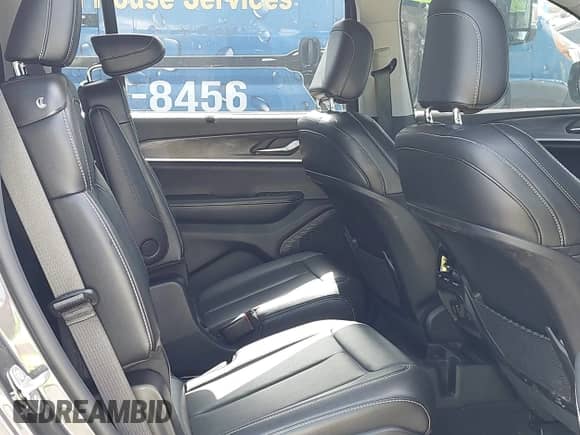 2024 Jeep Grand Cherokee Limited с VIN 1C4RJJBG6R8922632, выставлен на аукционе IAAI как лот 42499733 с пробегом 32 665 миль миль и . История ставок и продаж доступна на DreamBid. Изображение 8.