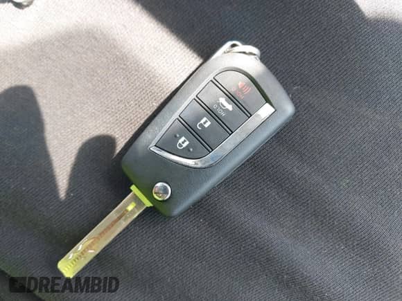 2021 Toyota Camry SE with VIN 4T1G11BK4MU042911, listed as a IAAI auction lot 42495834 with 73,314 mi miles and . Bid and sale history available at DreamBid. Image 11.