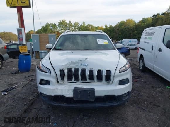✅ 2016 Jeep Cherokee Latitude • VIN: 1C4PJMCB2GW268779 • Лот: 43329304. Опубликован ранее на IAAI с пробегом 173 336 миль. Бесплатный доступ к архиву аукционных продаж из США и подробный отчёт об истории автомобиля на DreamBid. Изображение 12.