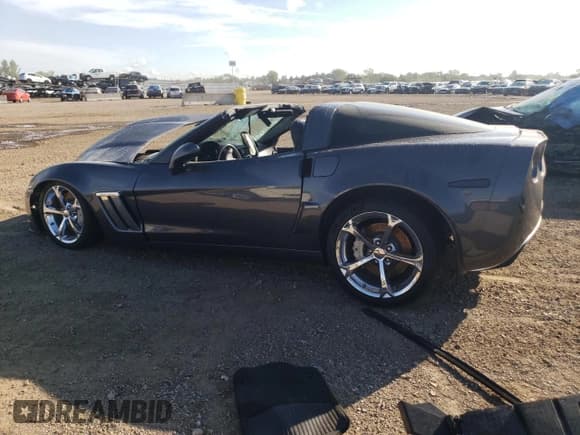 ✅ 2011 Chevrolet Corvette Z16 Grand Sport 3LT • VIN: 1G1YW2DW7B5100817 • Lot: 69828915. Listed on Copart with Not provided. Free auction sales archive from the USA and detailed vehicle history report at DreamBid. Image 2.