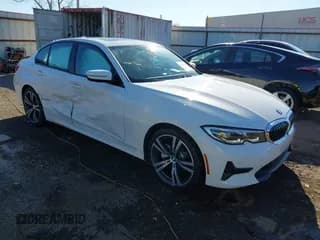 ✅ 2019 BMW 3 Series 330i • VIN: 3MW5R1J54K8A03730 • Lot: 41026157. Wystawiony na IAAI z przebiegiem 68 707 mil. Bezpłatny archiwum sprzedaży aukcyjnych z USA i szczegółowy raport historii pojazdu na DreamBid. Zdjęcie 1.
