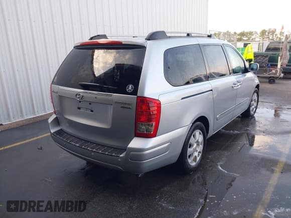 ✅ 2008 Hyundai Entourage GLS • VIN: KNDMC233086052103 • Лот: 43754269. Опубликован ранее на IAAI с пробегом 226 276 миль. Бесплатный доступ к архиву аукционных продаж из США и подробный отчёт об истории автомобиля на DreamBid. Изображение 4.