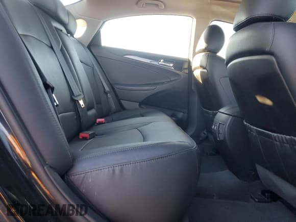 ✅ 2011 Hyundai Sonata Limited • VIN: 5NPEC4AC8BH260195 • Lot: 85834675. Listed on Copart with 61,330 mi. Free auction sales archive from the USA and detailed vehicle history report at DreamBid. Image 10.