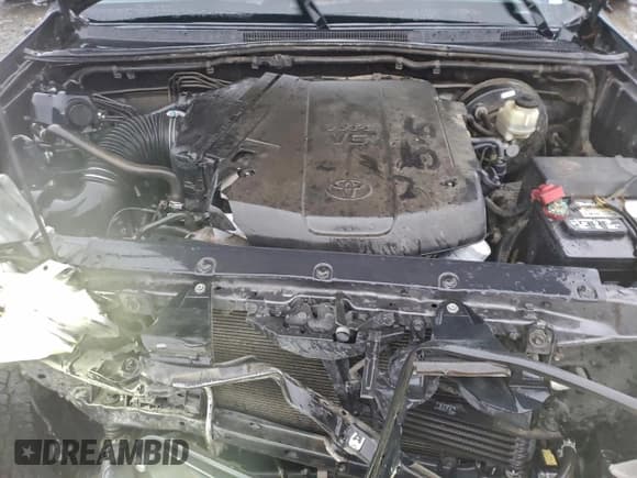 ✅ 2015 Toyota Tacoma PreRunner • VIN: 3TMJU4GN8FM190850 • Lot: 94806675. Listed on Copart with 134,881 mi. Free auction sales archive from the USA and detailed vehicle history report at DreamBid. Image 11.