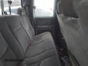 ✅ 2005 GMC Sierra 2500HD SLT • VIN: 1GTHK29U95E109808 • Lot: 43682215. Wystawiony na IAAI z przebiegiem 304 334 mil. Bezpłatny archiwum sprzedaży aukcyjnych z USA i szczegółowy raport historii pojazdu na DreamBid. Zdjęcie 8.