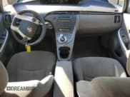 ✅ 2010 Toyota Prius IV • VIN: JTDKN3DU5A0218137 • Lot: 92128225. Wystawiony na Copart z przebiegiem 52 020 mil. Bezpłatny archiwum sprzedaży aukcyjnych z USA i szczegółowy raport historii pojazdu na DreamBid. Zdjęcie 8.