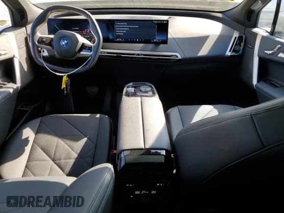 ✅ 2025 BMW iX xDrive50 • VIN: WB523CF09SCS15673 • Lot: 71554735. Listed on Copart with 11,593 mi. Free auction sales archive from the USA and detailed vehicle history report at DreamBid. Image 8.