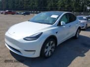 ✅ 2023 Tesla Model Y Long Range • VIN: 7SAYGDEE1PF816935 • Lot: 43075928. Wystawiony na IAAI z przebiegiem 26 486 mil. Bezpłatny archiwum sprzedaży aukcyjnych z USA i szczegółowy raport historii pojazdu na DreamBid. Zdjęcie 19.