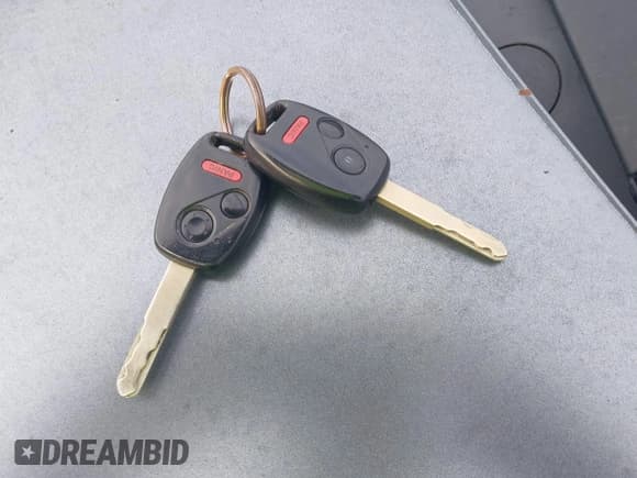 ✅ 2006 Honda Odyssey LX • VIN: 5FNRL38216B123368 • Lot: 43893556. Listed on IAAI with 229,501 mi. Free auction sales archive from the USA and detailed vehicle history report at DreamBid. Image 11.