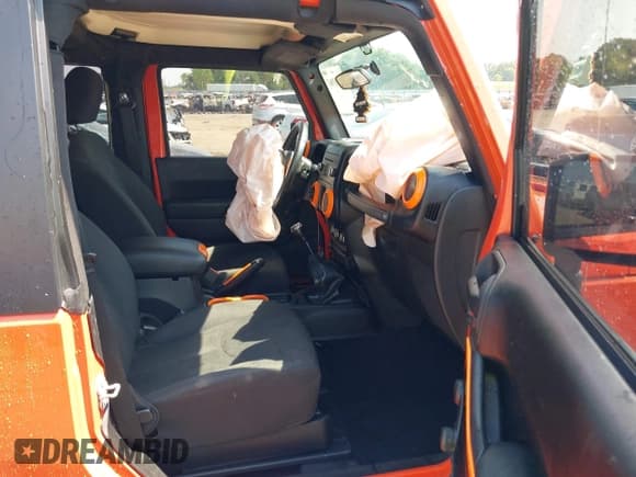 ✅ 2015 Jeep Wrangler Sport • VIN: 1C4AJWAG3FL645510 • Lot: 40383967. Listed on IAAI with 84,143 mi. Free auction sales archive from the USA and detailed vehicle history report at DreamBid. Image 5.