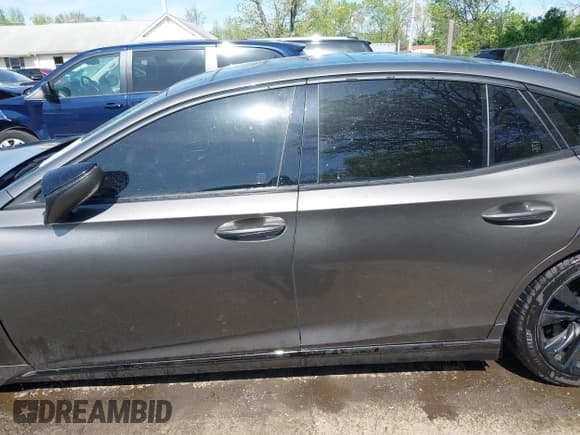 ✅ 2018 Lexus LS 500 • VIN: JTHC51FF0J5002673 • Лот: 42091435. Опубликован ранее на IAAI с пробегом 69 503 миль. Бесплатный доступ к архиву аукционных продаж из США и подробный отчёт об истории автомобиля на DreamBid. Изображение 14.