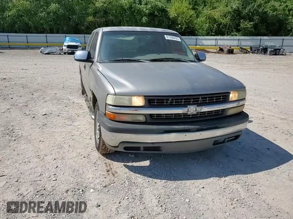 ✅ 2000 Chevrolet Silverado 1500 LT • VIN: 2GCEC19T0Y1101653 • Лот: 81598455. Опубликован ранее на Copart с пробегом 382 079 миль. Бесплатный доступ к архиву аукционных продаж из США и подробный отчёт об истории автомобиля на DreamBid. Изображение 13.