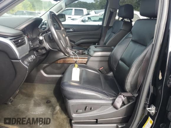 ✅ 2015 Chevrolet Suburban LT • VIN: 1GNSKJKC6FR256106 • Lot: 74512354. Wystawiony na Copart z przebiegiem 213 776 mil. Bezpłatny archiwum sprzedaży aukcyjnych z USA i szczegółowy raport historii pojazdu na DreamBid. Zdjęcie 7.