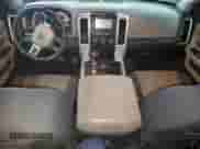 2010 Dodge 1500 SLT с VIN 1D7RV1GT7AS133140, выставлен на аукционе Copart как лот 81836864 с пробегом Не указан миль и Списание • Salvage title. История ставок и продаж доступна на DreamBid. Изображение 8.