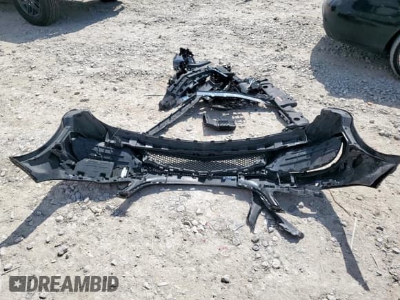 ✅ 2017 Mercedes-Benz E 400 • VIN: WDDKJ6FB6HF360650 • Lot: 84915105. Wystawiony na Copart z przebiegiem 67 895 mil. Bezpłatny archiwum sprzedaży aukcyjnych z USA i szczegółowy raport historii pojazdu na DreamBid. Zdjęcie 12.