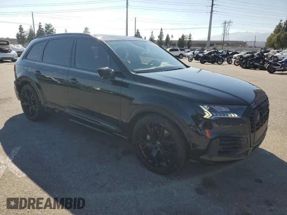 ✅ 2022 Audi Q7 Prestige • VIN: WA1VXBF70ND006005 • Лот: 66070225. Опубликован ранее на Copart с пробегом 35 069 миль. Бесплатный доступ к архиву аукционных продаж из США и подробный отчёт об истории автомобиля на DreamBid. Изображение 4.