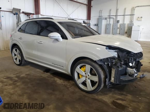 ✅ 2022 Porsche Cayenne Turbo • VIN: WP1AF2AY1NDA44445 • Lot: 70694245. Listed on Copart with 46,520 mi. Free auction sales archive from the USA and detailed vehicle history report at DreamBid. Image 4.