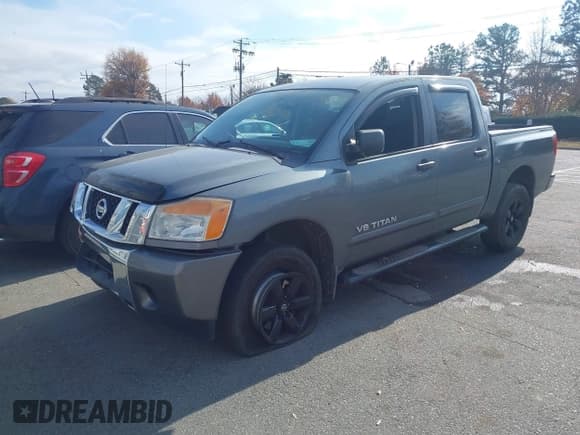 ✅ 2013 Nissan Titan SE • VIN: 1N6BA0EK6DN314631 • Лот: 43721538. Опубликован ранее на IAAI с пробегом 172 507 миль. Бесплатный доступ к архиву аукционных продаж из США и подробный отчёт об истории автомобиля на DreamBid. Изображение 18.