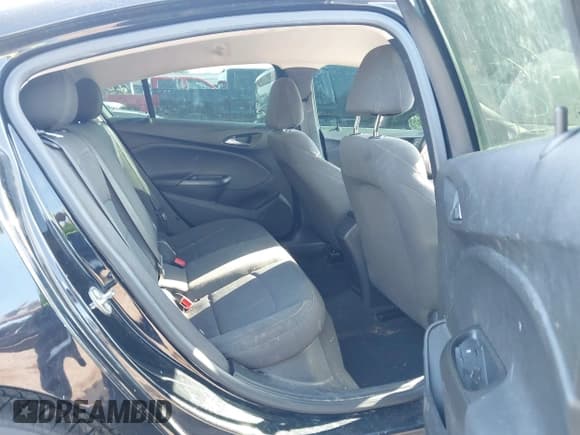 ✅ 2018 Chevrolet Cruze LS • VIN: 1G1BC5SM8J7135435 • Lot: 42811499. Listed on IAAI with 116,382 mi. Free auction sales archive from the USA and detailed vehicle history report at DreamBid. Image 8.