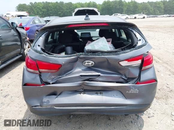 ✅ 2019 Hyundai Elantra • VIN: KMHH35LE4KU103539 • Lot: 42595958. Listed on IAAI with 109,511 mi. Free auction sales archive from the USA and detailed vehicle history report at DreamBid. Image 16.