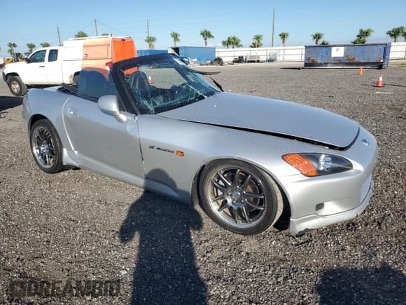 ✅ 2002 Honda S2000 • VIN: JHMAP11452T006528 • Lot: 90581335. Wystawiony na Copart z przebiegiem 32 045 mil. Bezpłatny archiwum sprzedaży aukcyjnych z USA i szczegółowy raport historii pojazdu na DreamBid. Zdjęcie 4.