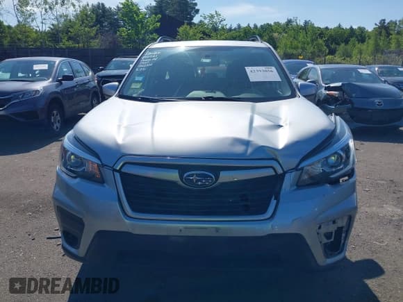 ✅ 2019 Subaru Forester Premium • VIN: JF2SKAGC0KH422168 • Lot: 42393056. Listed on IAAI with 41,135 mi. Free auction sales archive from the USA and detailed vehicle history report at DreamBid. Image 13.