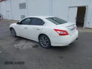 ✅ 2009 Nissan Maxima SV • VIN: 1N4AA51E99C818806 • Lot: 43272643. Wystawiony na IAAI z przebiegiem 199 527 mil. Bezpłatny archiwum sprzedaży aukcyjnych z USA i szczegółowy raport historii pojazdu na DreamBid. Zdjęcie 3.