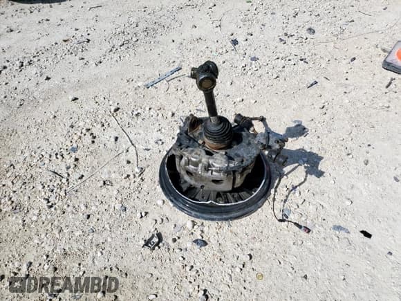 ✅ 2025 GMC Sierra 2500HD Denali Ultimate • VIN: 1GT4UXEY7SF194913 • Lot: 56927885. Wystawiony na Copart z przebiegiem 4 755 mil. Bezpłatny archiwum sprzedaży aukcyjnych z USA i szczegółowy raport historii pojazdu na DreamBid. Zdjęcie 12.