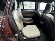 ✅ 2025 Volvo XC90 Plus • VIN: YV4M12JB7S1378935 • Lot: 71930095. Wystawiony na Copart z przebiegiem 6 003 mil. Bezpłatny archiwum sprzedaży aukcyjnych z USA i szczegółowy raport historii pojazdu na DreamBid. Zdjęcie 11.