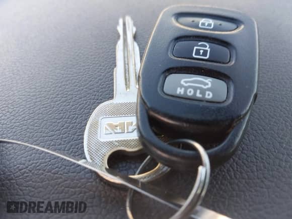 2013 Hyundai Elantra Limited with VIN 5NPDH4AE8DH156338, listed as a IAAI auction lot 43337019 with 106,770 mi miles and . Bid and sale history available at DreamBid. Image 11.