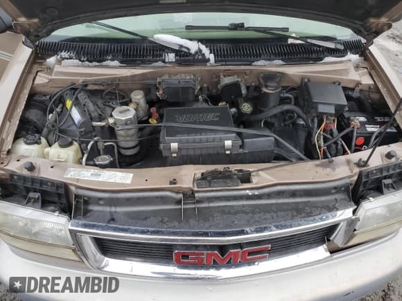 ✅ 2000 GMC Safari • VIN: 1GKDM19W9YB537215 • Lot: 44083255. Wystawiony na Copart z przebiegiem 230 032 mil. Bezpłatny archiwum sprzedaży aukcyjnych z USA i szczegółowy raport historii pojazdu na DreamBid. Zdjęcie 13.