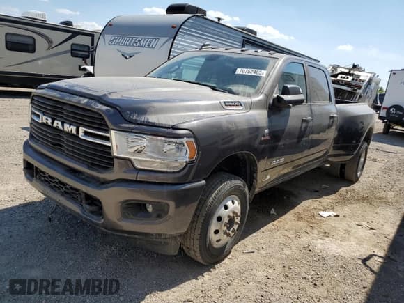✅ 2021 Ram 3500 Big Horn • VIN: 3C63RRHL9MG626516 • Лот: 70752465. Опубликован ранее на Copart с пробегом 101 785 миль. Бесплатный доступ к архиву аукционных продаж из США и подробный отчёт об истории автомобиля на DreamBid. Изображение 1.