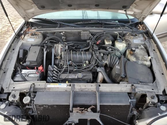 ✅ 2000 Buick Park Avenue • VIN: 1G4CW54K4Y4289937 • Lot: 77951634. Listed on Copart with Not provided. Free auction sales archive from the USA and detailed vehicle history report at DreamBid. Image 11.