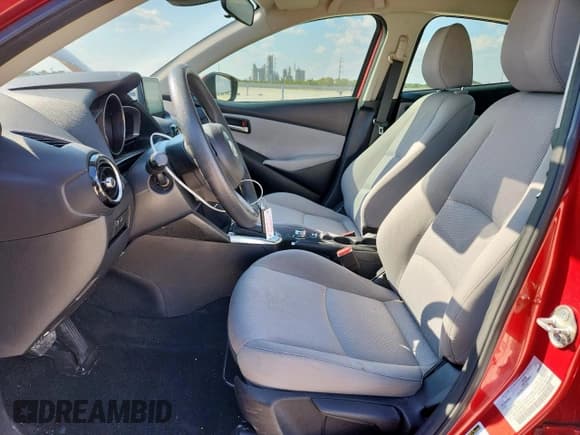 ✅ 2019 Toyota Yaris L • VIN: 3MYDLBYV3KY513872 • Lot: 80895885. Listed on Copart with 52,791 mi. Free auction sales archive from the USA and detailed vehicle history report at DreamBid. Image 7.