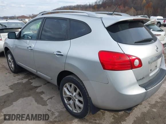 ✅ 2011 Nissan Rogue S • VIN: JN8AS5MV9BW292995 • Lot: 43616518. Listed on IAAI with 149,879 mi. Free auction sales archive from the USA and detailed vehicle history report at DreamBid. Image 3.