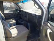 ✅ 2012 Chevrolet Express Cargo • VIN: 1GCWGFCA9C1163757 • Lot: 43486759. Wystawiony na IAAI z przebiegiem 223 888 mil. Bezpłatny archiwum sprzedaży aukcyjnych z USA i szczegółowy raport historii pojazdu na DreamBid. Zdjęcie 5.