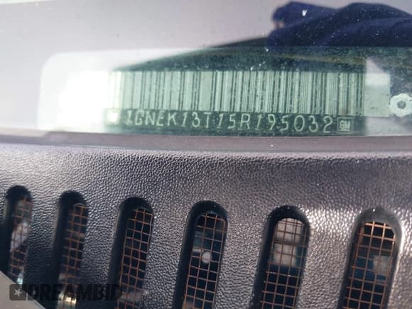 ✅ 2005 Chevrolet Tahoe Z71 • VIN: 1GNEK13T15R195032 • Lot: 43775872. Listed on IAAI with 263,190 mi. Free auction sales archive from the USA and detailed vehicle history report at DreamBid. Image 9.