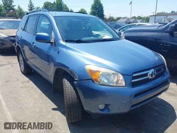 ✅ 2008 Toyota RAV4 Limited • VIN: JTMZK31V286010390 • Лот: 42811778. Опубликован ранее на IAAI с пробегом 189 063 миль. Бесплатный доступ к архиву аукционных продаж из США и подробный отчёт об истории автомобиля на DreamBid. Изображение 1.