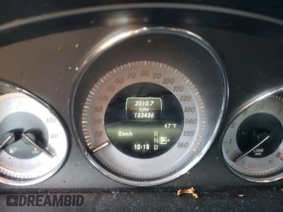 ✅ 2015 Mercedes-Benz GLK 350 • VIN: WDCGG8JB3FG422315 • Lot: 87092955. Listed on Copart with 153,436 mi. Free auction sales archive from the USA and detailed vehicle history report at DreamBid. Image 9.