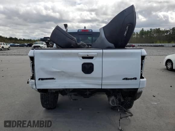 2020 Ram 1500 Rebel z VIN 1C6SRFLM1LN230872, wystawiony jako Copart lot #55671585 z przebiegiem 97 202 mil mil oraz Szkoda całkowita • Salvage title. Historia ofert i sprzedaży dostępna na DreamBid. Obrazek 6.