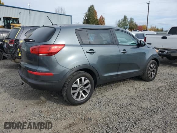 ✅ 2015 Kia Sportage LX • VIN: KNDPB3AC7F7745475 • Lot: 82736745. Wystawiony na Copart z przebiegiem 105 897 mil. Bezpłatny archiwum sprzedaży aukcyjnych z USA i szczegółowy raport historii pojazdu na DreamBid. Zdjęcie 3.