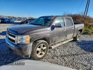 ✅ 2010 Chevrolet Silverado 1500 LS • VIN: 3GCRKREA7AG138493 • Лот: 93602315. Опубликован ранее на Copart с пробегом 184 728 миль. Бесплатный доступ к архиву аукционных продаж из США и подробный отчёт об истории автомобиля на DreamBid. Изображение 1.
