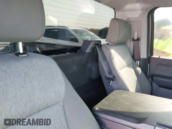 ✅ 2025 Ford F-150 XL • VIN: 1FTMF1L58SKD44647 • Lot: 43250378. Wystawiony na IAAI z przebiegiem 15 035 mil. Bezpłatny archiwum sprzedaży aukcyjnych z USA i szczegółowy raport historii pojazdu na DreamBid. Zdjęcie 8.