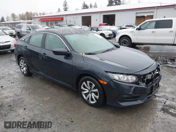 ✅ 2017 Honda Civic LX • VIN: 2HGFC2F57HH542429 • Lot: 43711553. Wystawiony na IAAI z przebiegiem 80 981 mil. Bezpłatny archiwum sprzedaży aukcyjnych z USA i szczegółowy raport historii pojazdu na DreamBid. Zdjęcie 1.