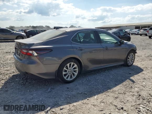 ✅ 2024 Toyota Camry LE • VIN: 4T1C11AK7RU918197 • Лот: 65147335. Опубликован ранее на Copart с пробегом 16 370 миль. Бесплатный доступ к архиву аукционных продаж из США и подробный отчёт об истории автомобиля на DreamBid. Изображение 3.