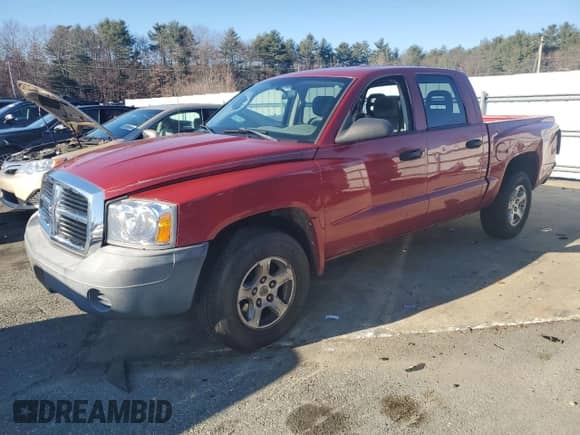 2007 Dodge Dakota ST с VIN 1D7HE28K07S207482, выставлен на аукционе Copart как лот 82363874 с пробегом Не указан миль и Списание • Salvage title. История ставок и продаж доступна на DreamBid. Изображение 1.