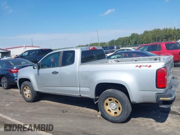 ✅ 2017 Chevrolet Colorado 4WD WT • VIN: 1GCHTBEN0H1246840 • Lot: 43284060. Wystawiony na IAAI z przebiegiem 99 919 mil. Bezpłatny archiwum sprzedaży aukcyjnych z USA i szczegółowy raport historii pojazdu na DreamBid. Zdjęcie 14.
