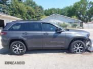 ✅ 2025 Jeep Grand Cherokee Limited • VIN: 1C4RJHBG3SC292788 • Лот: 42946970. Опубликован ранее на IAAI с пробегом 8 922 миль. Бесплатный доступ к архиву аукционных продаж из США и подробный отчёт об истории автомобиля на DreamBid. Изображение 13.